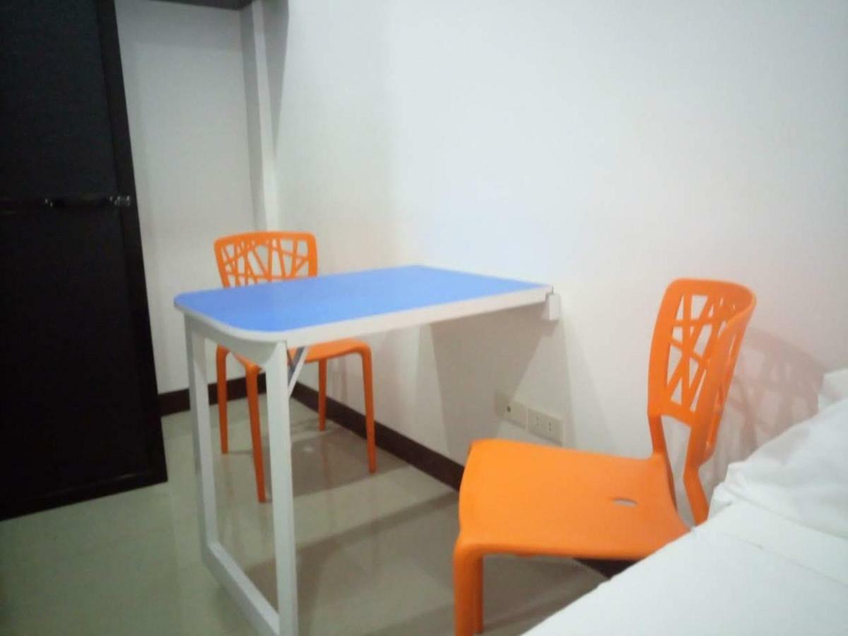 Clark-Pad Inn, Angeles City Exterior photo