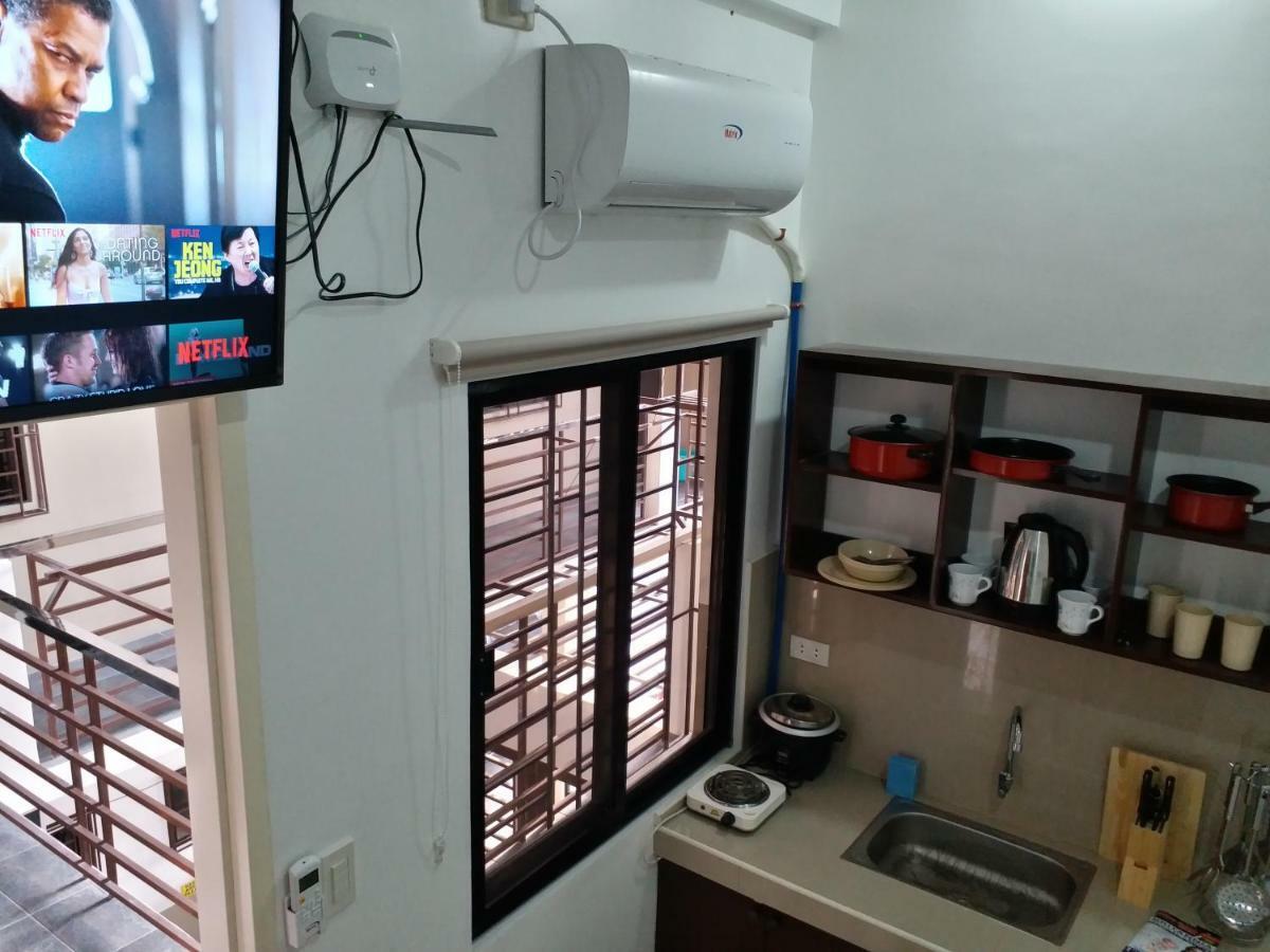 Clark-Pad Inn, Angeles City Exterior photo