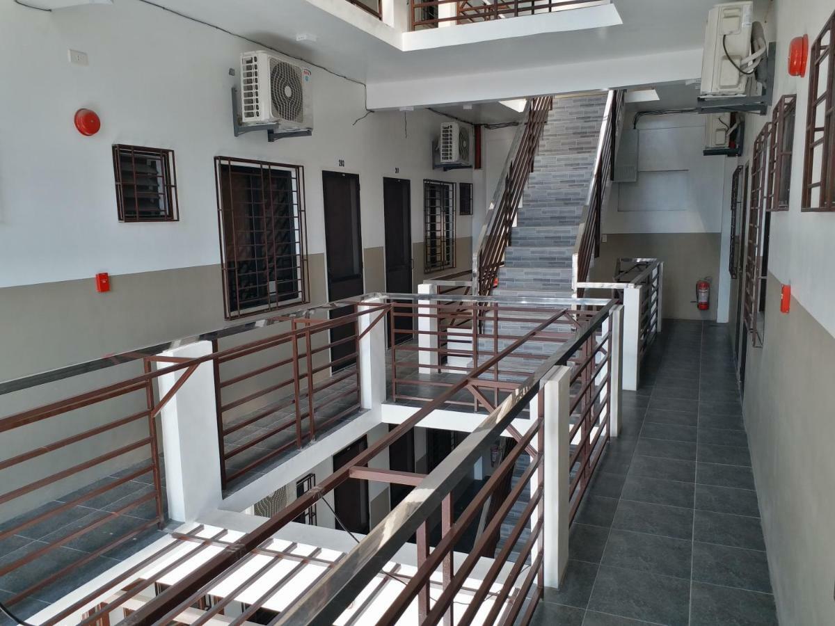 Clark-Pad Inn, Angeles City Exterior photo