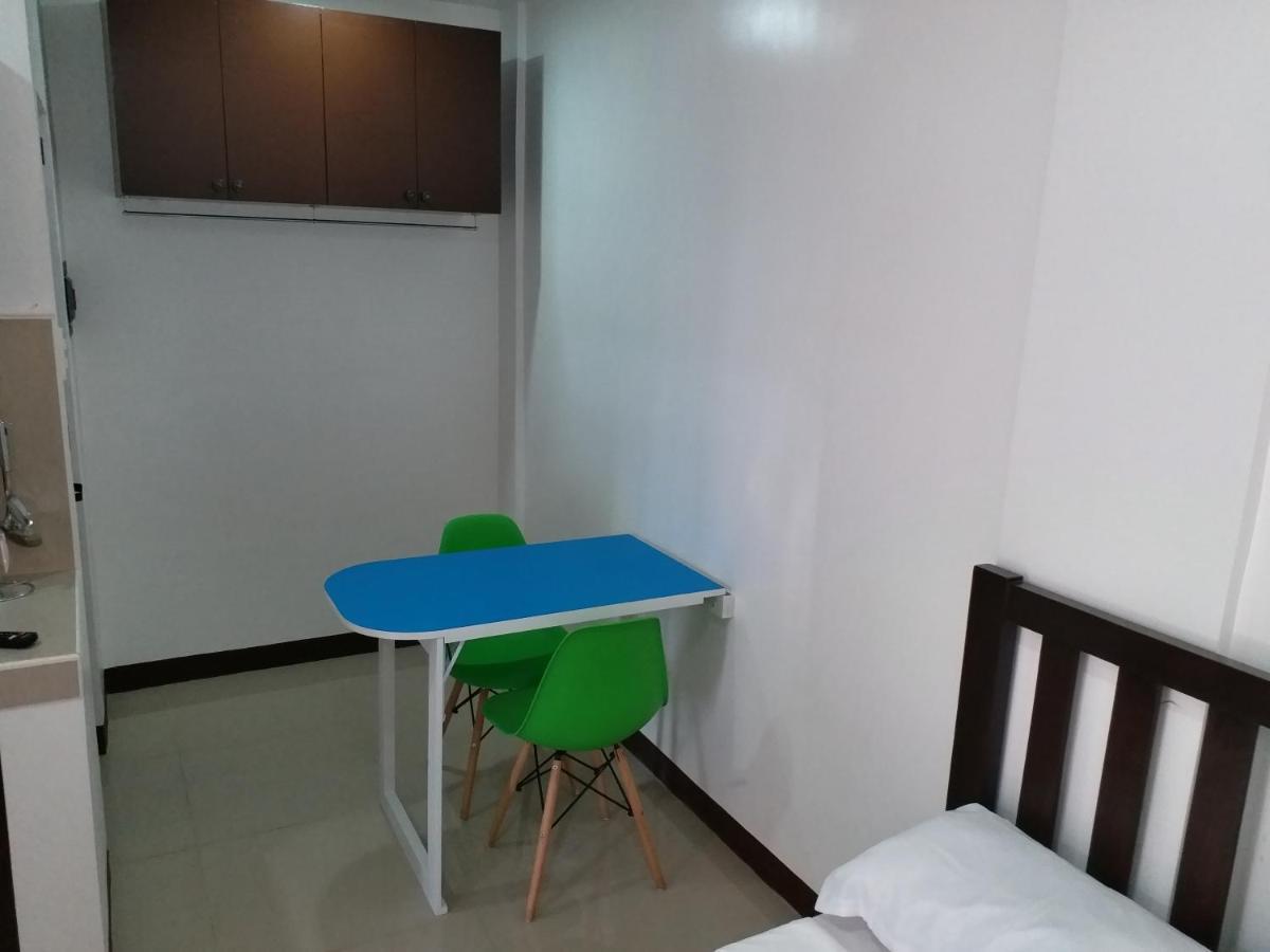 Clark-Pad Inn, Angeles City Exterior photo